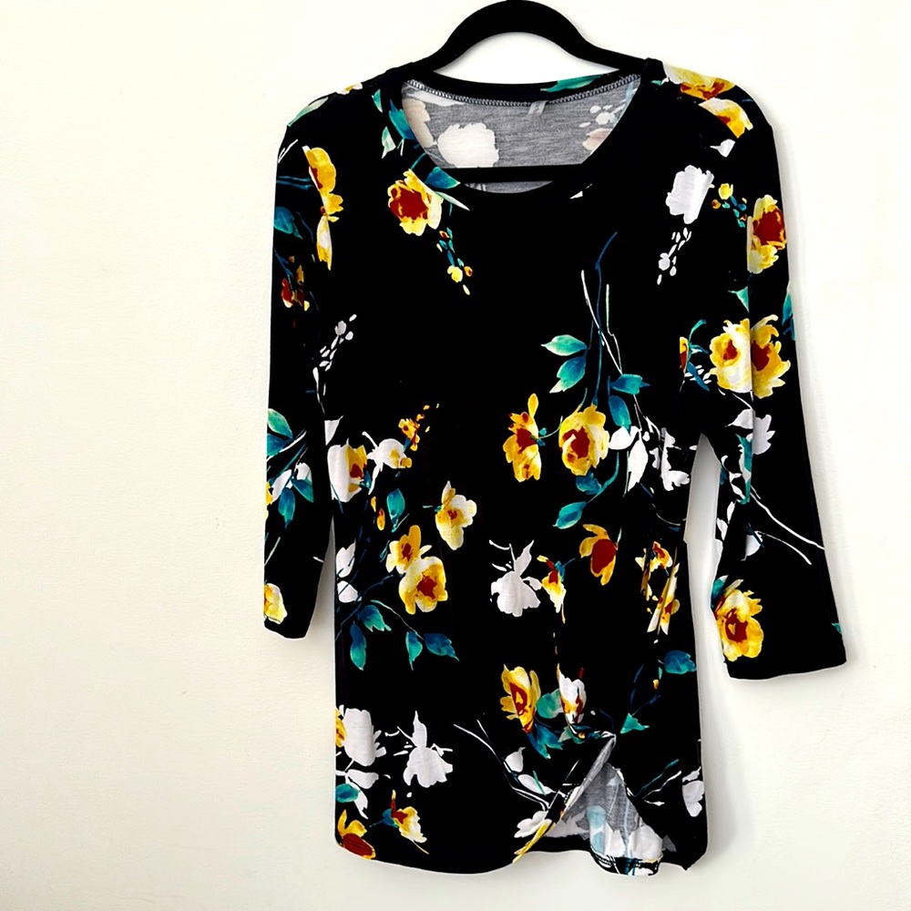 Acting Pro XL Multicolor Top. Excellent Condition!